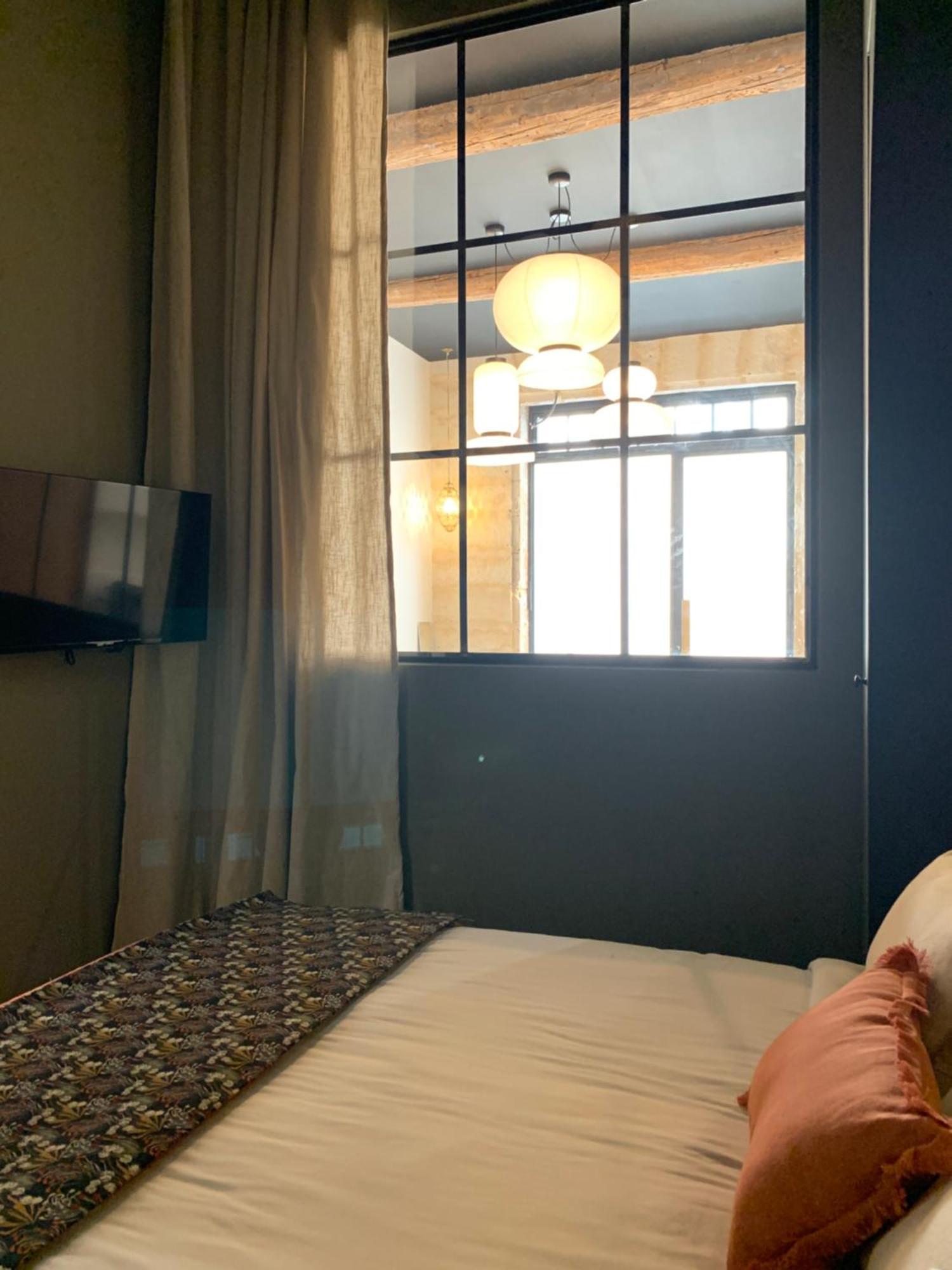 Home Chic Home - Les Suites De La Comedie Montpellier Værelse billede